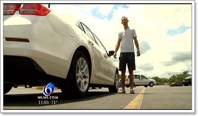 Dogilike.com :: ฮีโร! ชายมะกันทุบกระจกรถยนต์ช่วยชีวิตลูกสุนัข