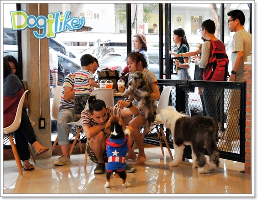 Dogilike.com :: Review : HOPs Dogs Cafe ͧҹѡҧ