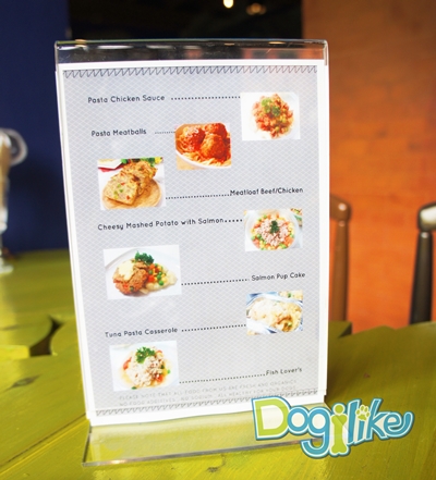 Dogilike.com :: Review : ปาร์ตี้สนุกเติมความสุขด้วยมื้อดีๆ กับน้องหมาที่ If it is 