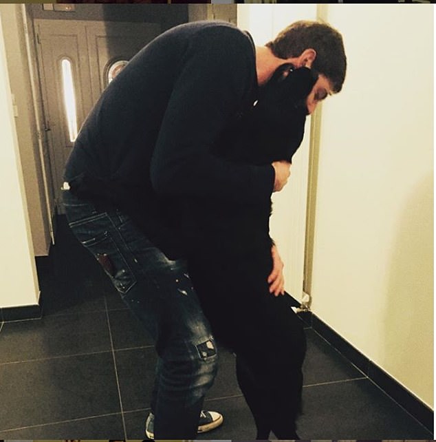 Dogilike.com :: ش ... ѡдѧͧԹ ͧʵҾ ҹҹ¡Ѻҹ